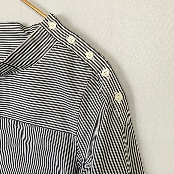 J. Crew Sz 4 Gray White Striped Funnelneck Cotton Poplin Button Shoulder Top - Picture 3 of 6